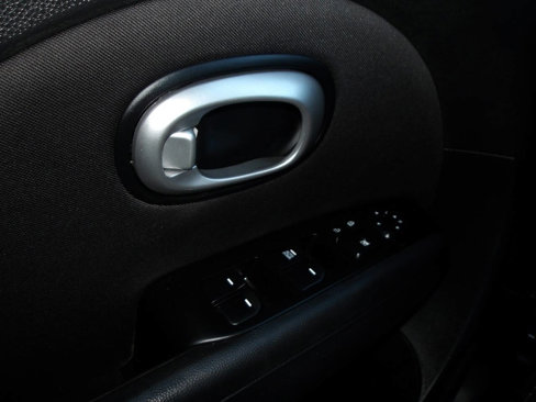Used 2016 Kia Soul image 19