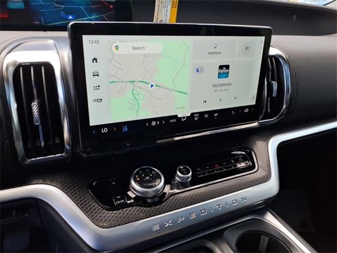 New 2025 Ford Expedition Platinum image 11