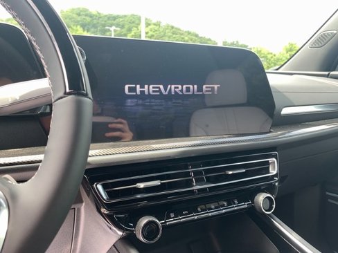 New 2026 Chevrolet Traverse High Country image 9