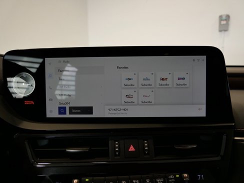 Certified 2025 Lexus ES 350 w/ Premium Package image 18