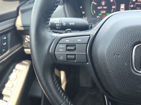 Used 2025 Honda Accord EX-L image 26