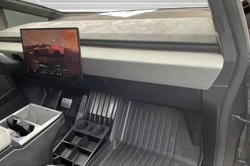 Used 2025 Tesla Cybertruck Cyberbeast image 15