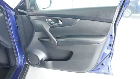 Used 2020 Nissan Rogue SV image 21