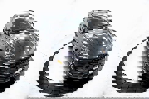 Certified 2025 Porsche Macan image 40