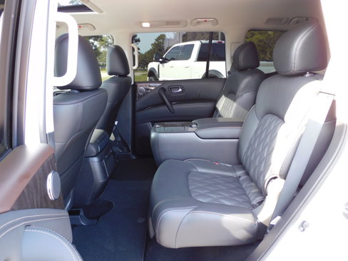 Used 2024 Nissan Armada Platinum image 17