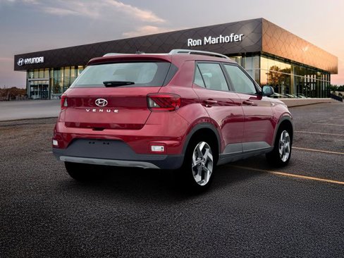 New 2025 Hyundai Venue SEL image 7