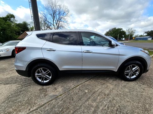 Used 2017 Hyundai Santa Fe Sport image 11