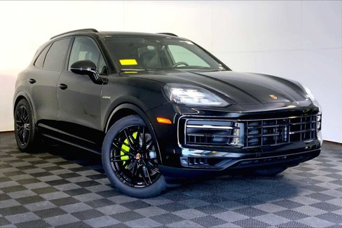 New 2025 Porsche Cayenne S image 9
