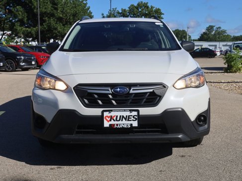 Used 2022 Subaru Crosstrek 2.0i image 3