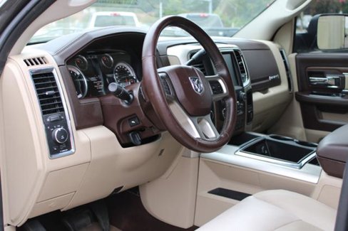 Used 2014 RAM 2500 Laramie w/ Convenience Group image 18