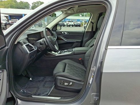 Used 2025 BMW X7 xDrive40i image 18