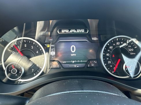New 2026 RAM 1500 4x4 Crew Cab image 19