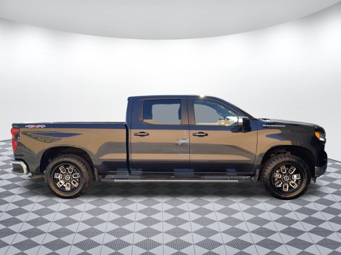Used 2024 Chevrolet Silverado 1500 LT w/ Protection Package image 2