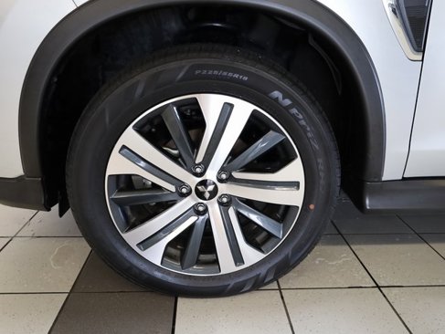 Used 2024 Mitsubishi Outlander Sport SE image 16