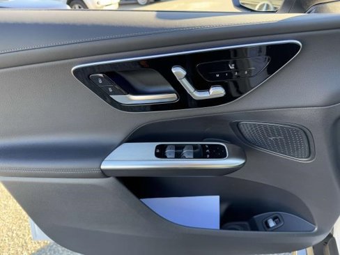 New 2025 Mercedes-Benz GLC 43 AMG 4MATIC image 16