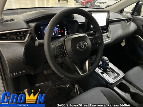 New 2026 Toyota Corolla Cross LE w/ Moonroof Package image 14
