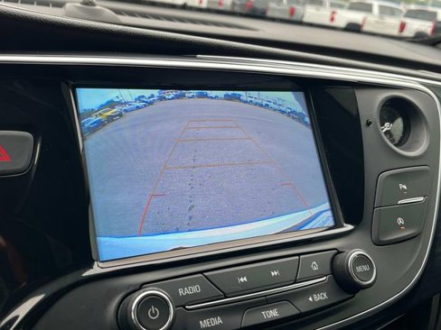 Used 2019 Buick Envision Essence image 32