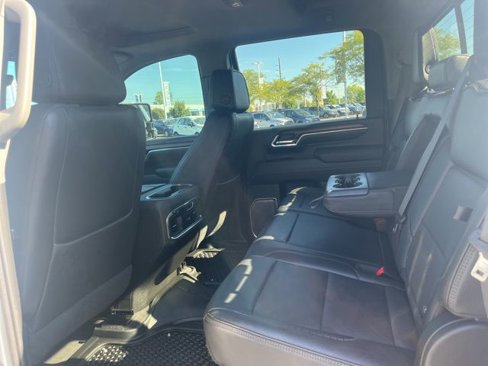 Used 2024 GMC Sierra 2500 Denali w/ Denali Reserve Package image 15
