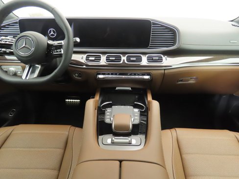 New 2026 Mercedes-Benz GLS 580 4MATIC image 14