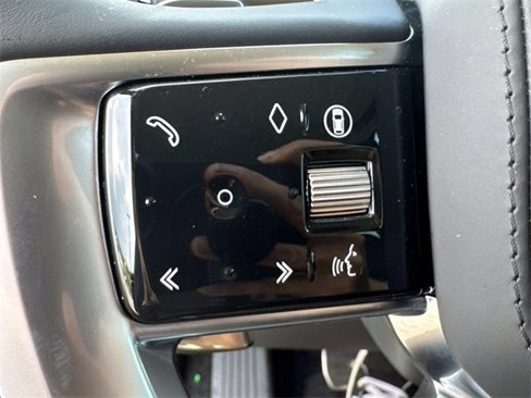 New 2025 Land Rover Range Rover SE image 27