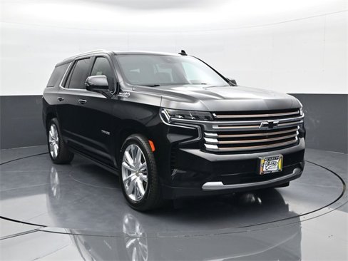 Used 2023 Chevrolet Tahoe High Country image 3