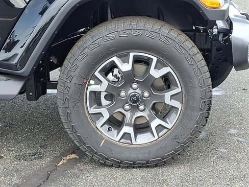 New 2025 Jeep Wrangler Unlimited Sahara image 5