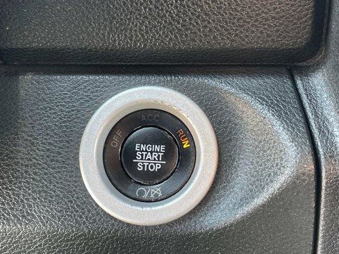 Used 2018 RAM 1500 Limited image 18