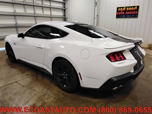 Used 2025 Ford Mustang GT image 6