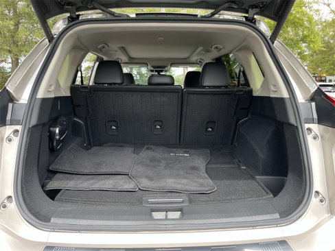 Used 2024 Nissan Rogue SL w/ SL Premium Package image 10