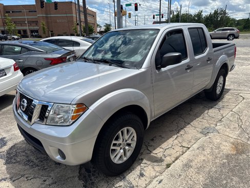 Used 2019 Nissan Frontier SV image 1