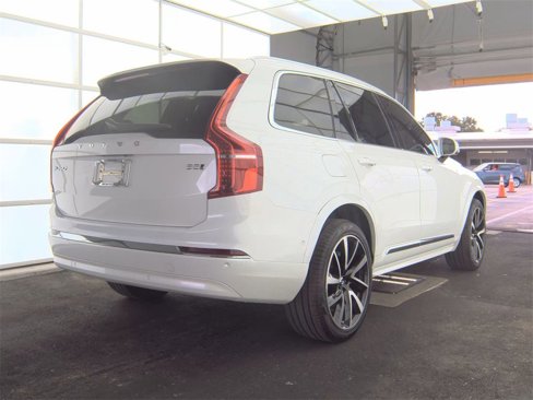 Used 2024 Volvo XC90 B5 Plus image 6