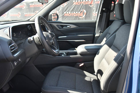 Used 2025 Chevrolet Traverse LT image 18