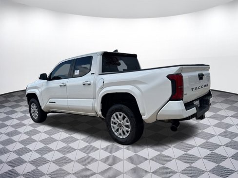 New 2025 Toyota Tacoma SR5 image 3