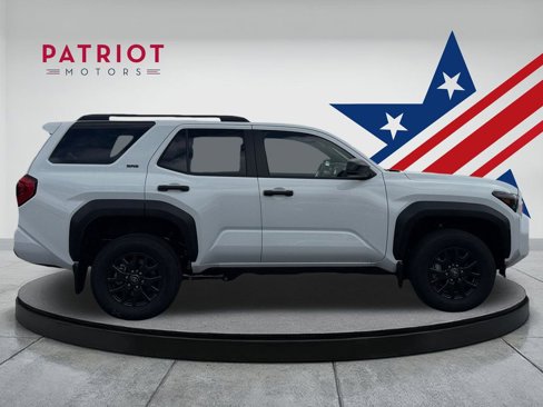 New 2025 Toyota 4Runner SR5 image 7