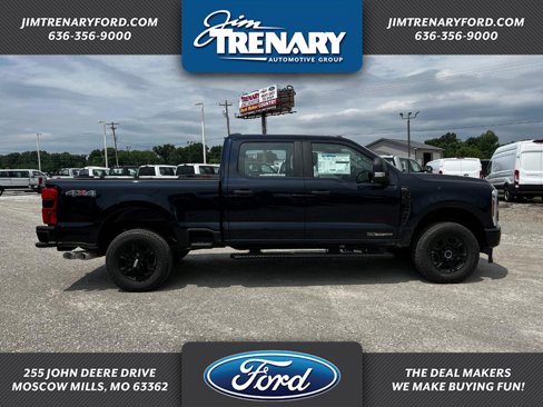 New 2025 Ford F250 4x4 Crew Cab Super Duty image 1