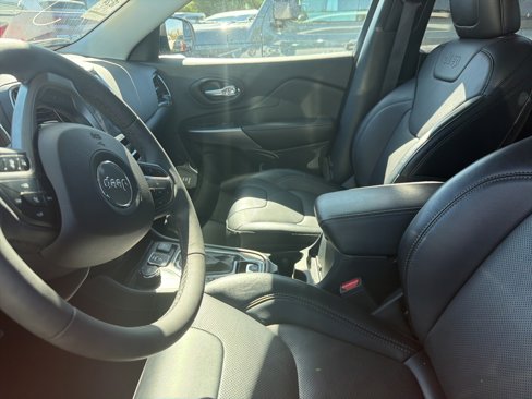 Certified 2022 Jeep Cherokee Limited image 13