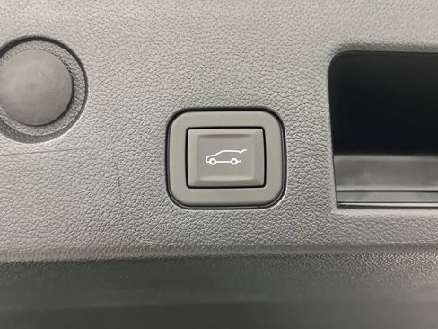 New 2026 Chevrolet Equinox ACTIV w/ Convenience Package III image 16