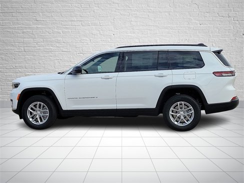 New 2025 Jeep Grand Cherokee L Laredo image 2