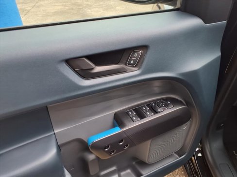 New 2025 Ford Maverick Lobo image 13