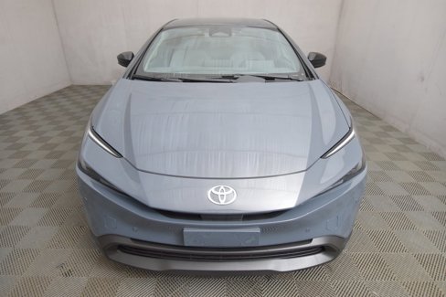 New 2026 Toyota Prius LE image 2