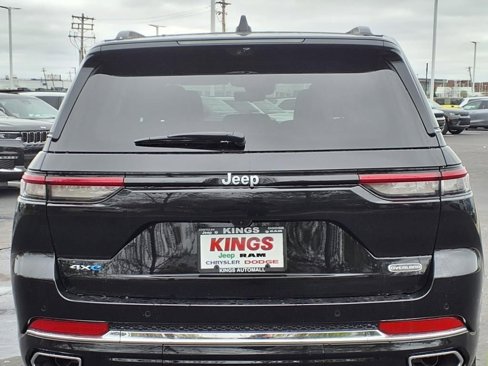 New 2025 Jeep Grand Cherokee Overland w/ Luxury Tech Group IV image 25