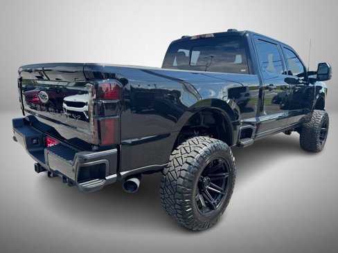 Used 2024 Ford F250 Lariat w/ Lariat Ultimate Package image 3
