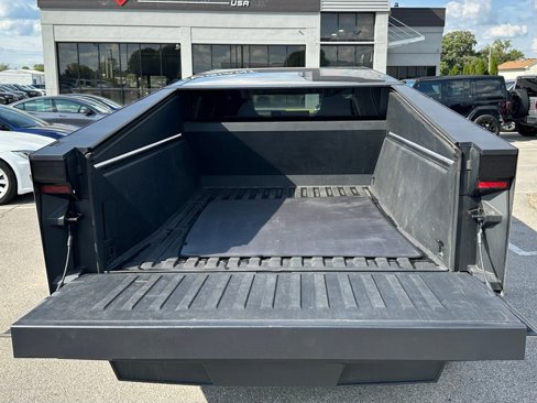 Used 2024 Tesla Cybertruck AWD Crew Cab image 69