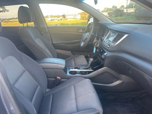 Used 2017 Hyundai Tucson SE image 19