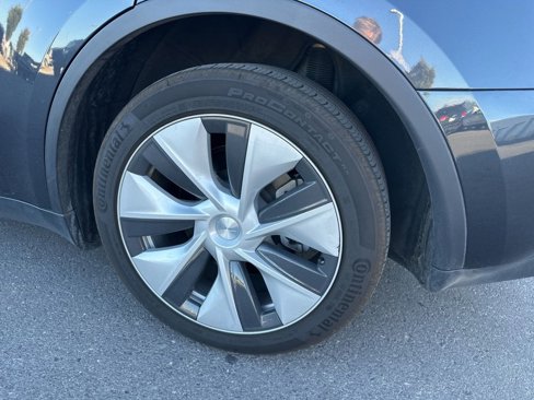 Used 2024 Tesla Model Y Long Range image 5