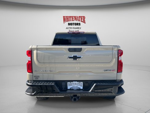 Used 2022 Chevrolet Silverado 1500 ZR2 w/ Technology Package image 4