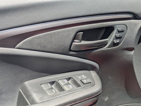 Used 2024 Honda Passport EX-L image 13