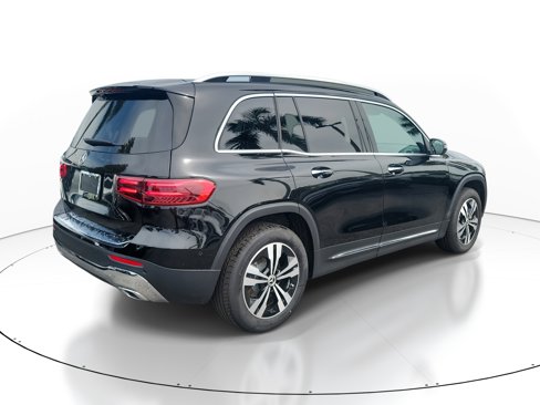 Certified 2025 Mercedes-Benz GLB 250 image 4