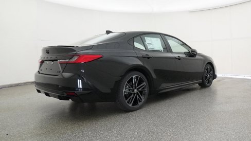 New 2026 Toyota Camry Hybrid image 25