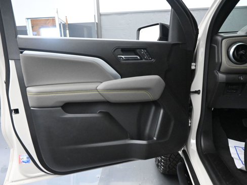 New 2026 Chevrolet Colorado ZR2 w/ Technology Package image 9